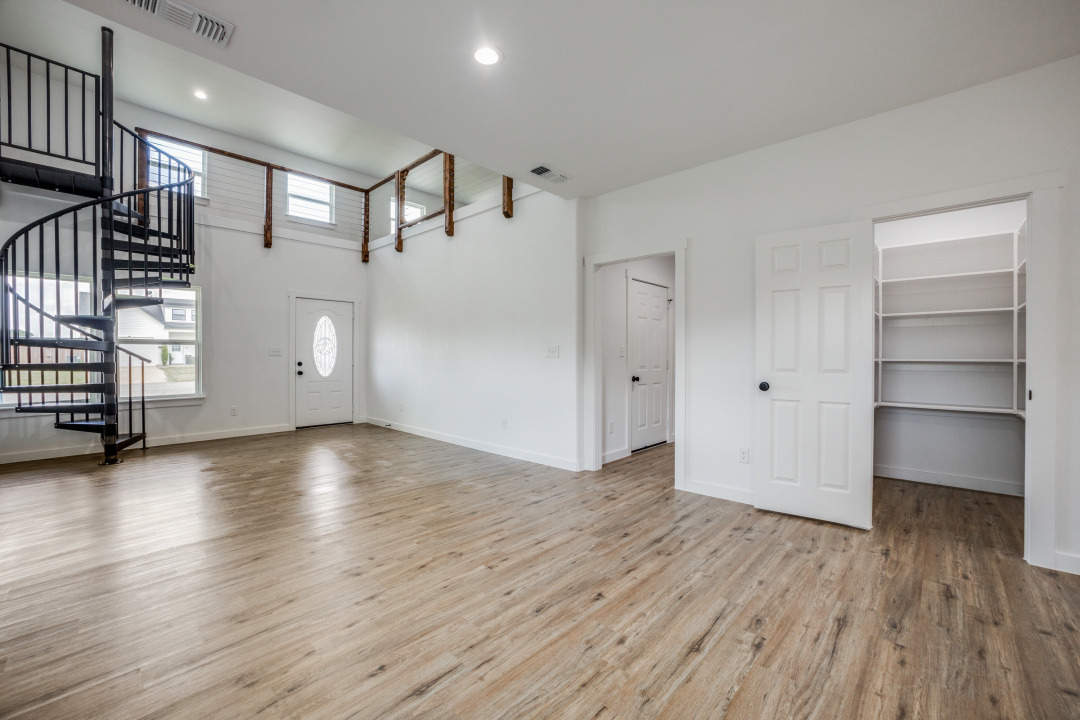 316_NHelton_JPFindley-10_CD_0422_10