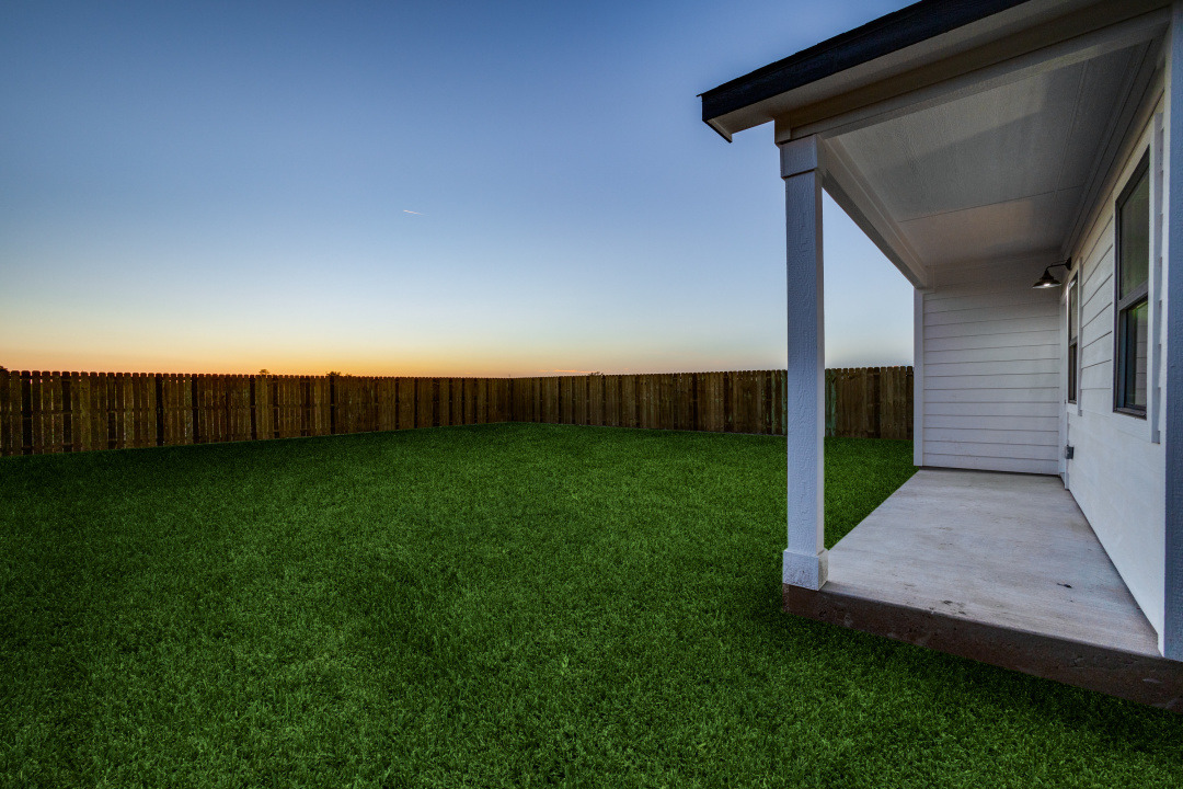 317_NHelton_JPFindley_GG_Jul29-01