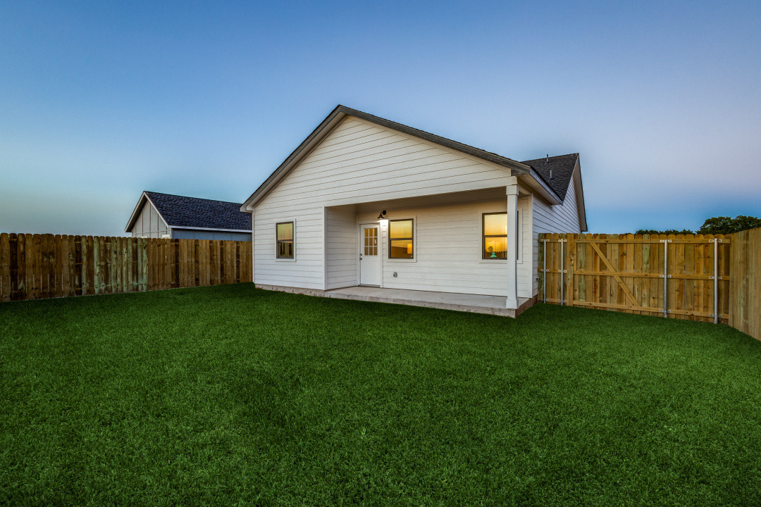 317_NHelton_JPFindley_GG_Jul29-02