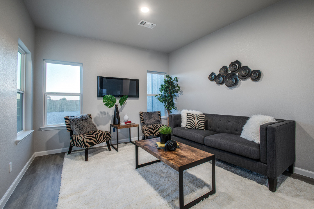 319NHelton_JPFindley_25-fl-0722-06