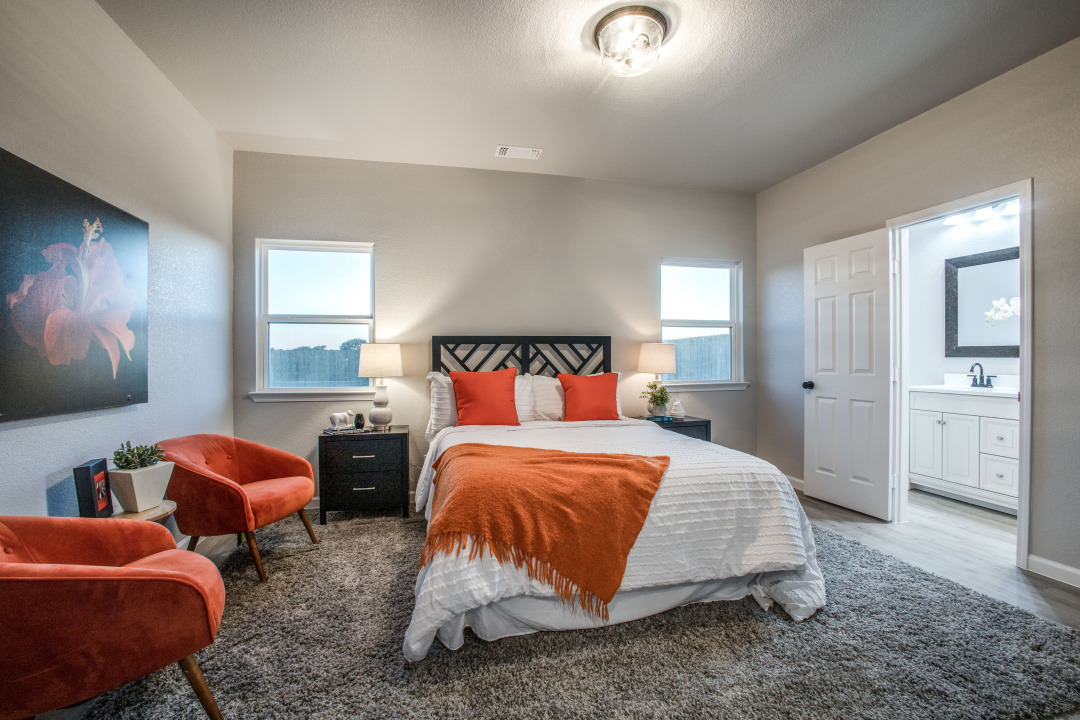 319NHelton_JPFindley_25-fl-0722-15