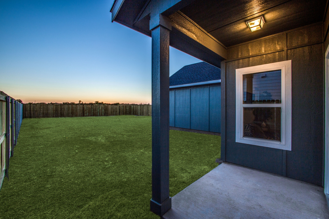 319NHelton_JPFindley_25-fl-0722-24