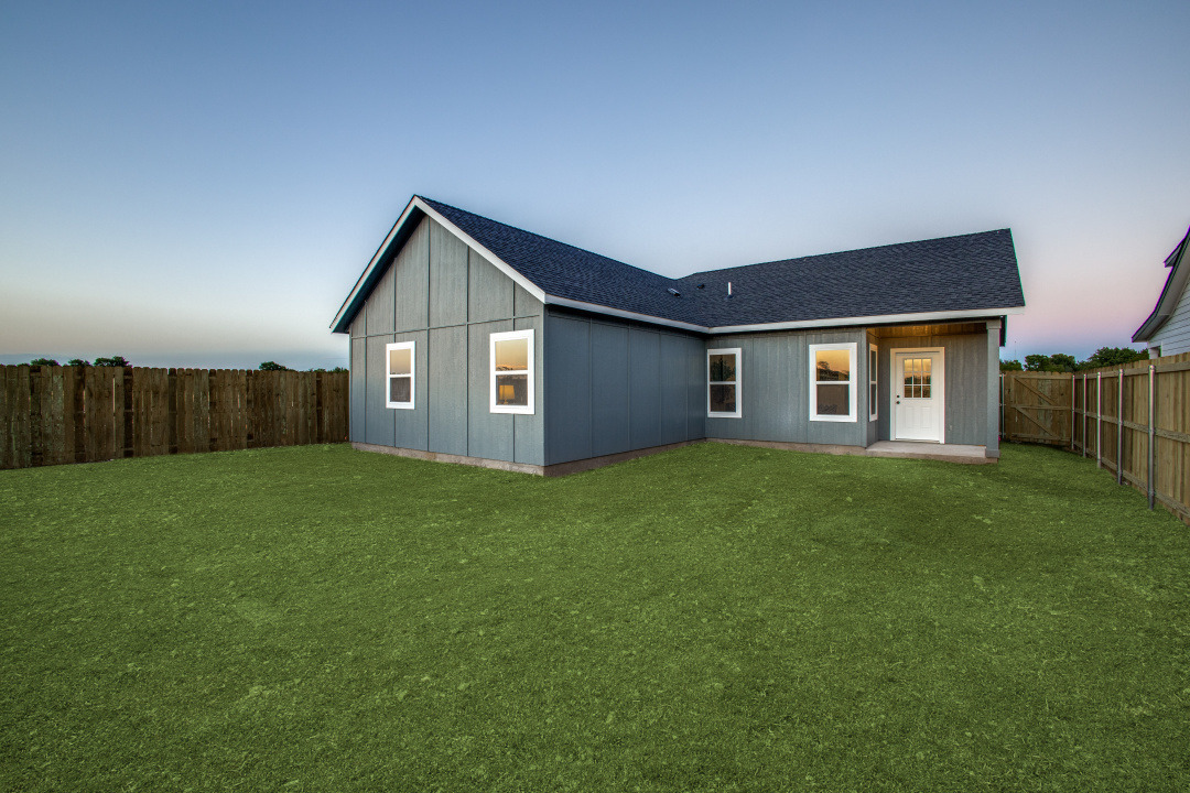 319NHelton_JPFindley_25-fl-0722-25