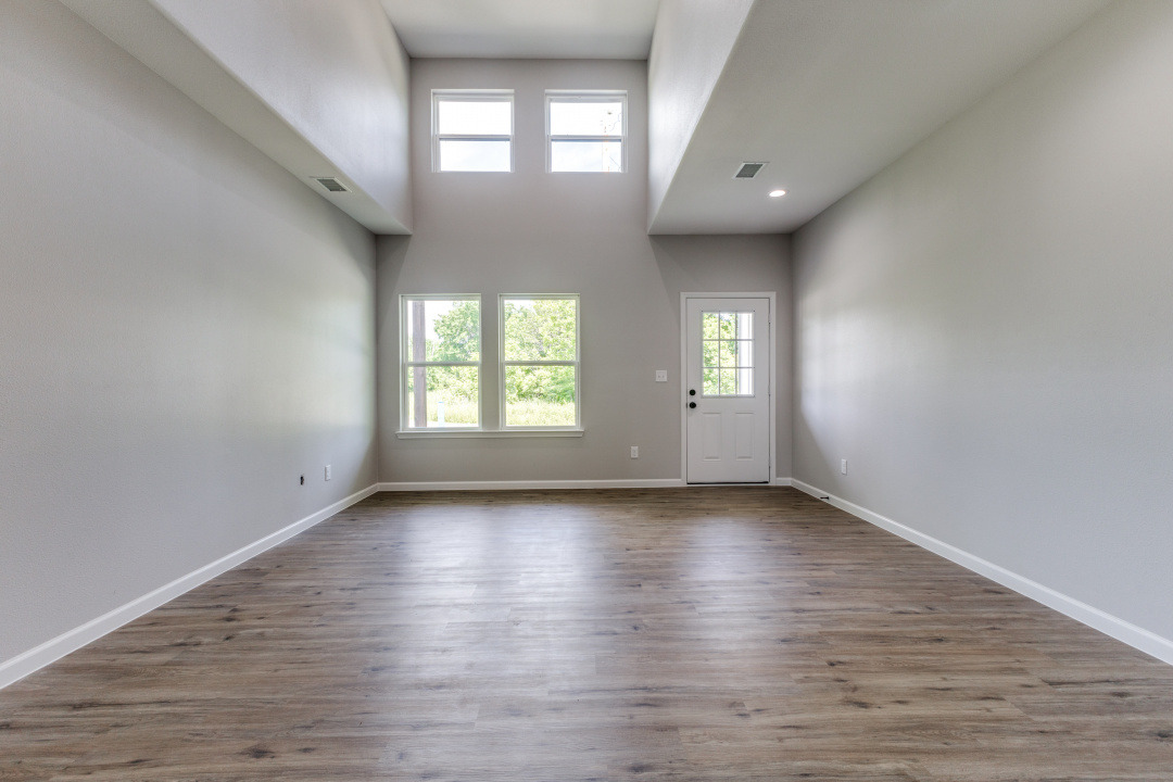 323_NMain_JPFindley_25-JR-004-230519