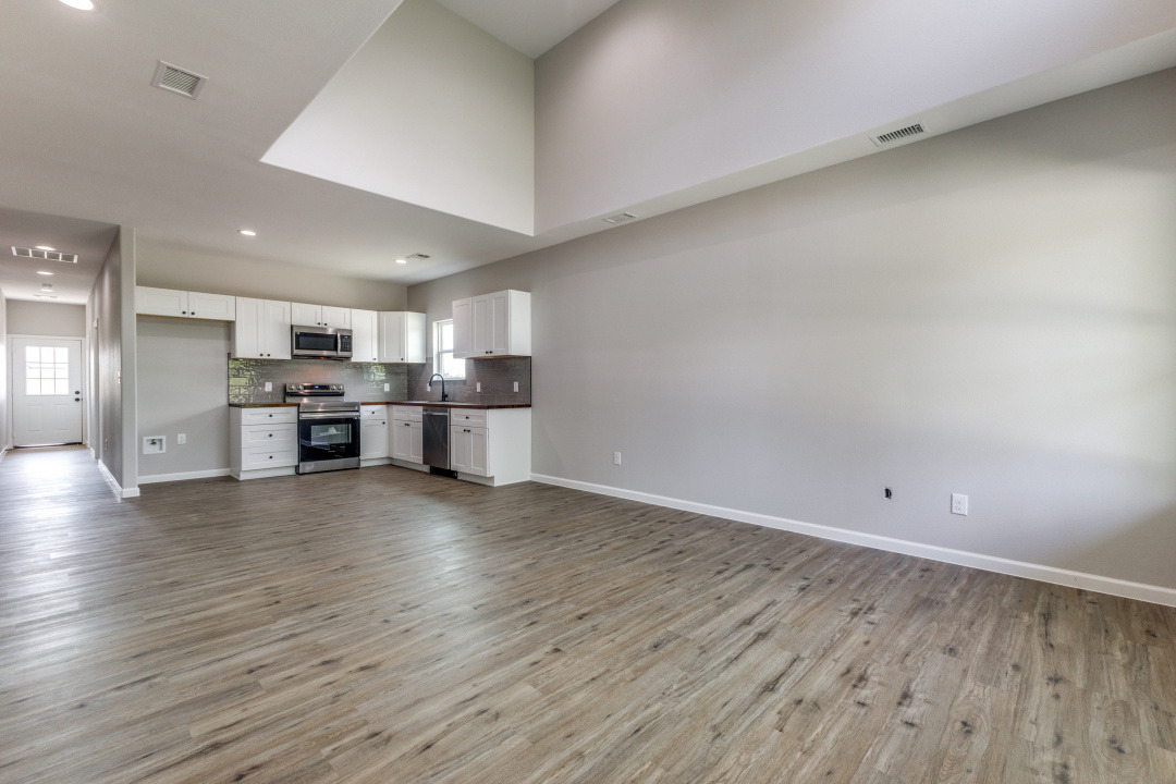 323_NMain_JPFindley_25-JR-006-230519