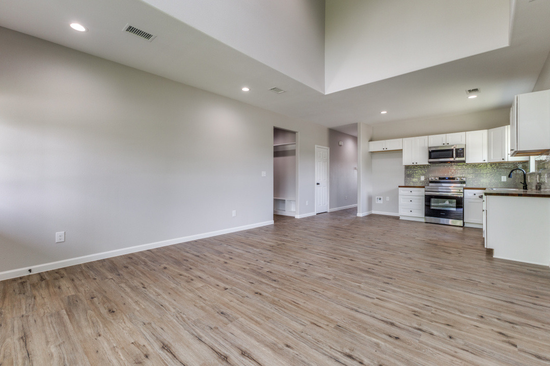 323_NMain_JPFindley_25-JR-007-230519