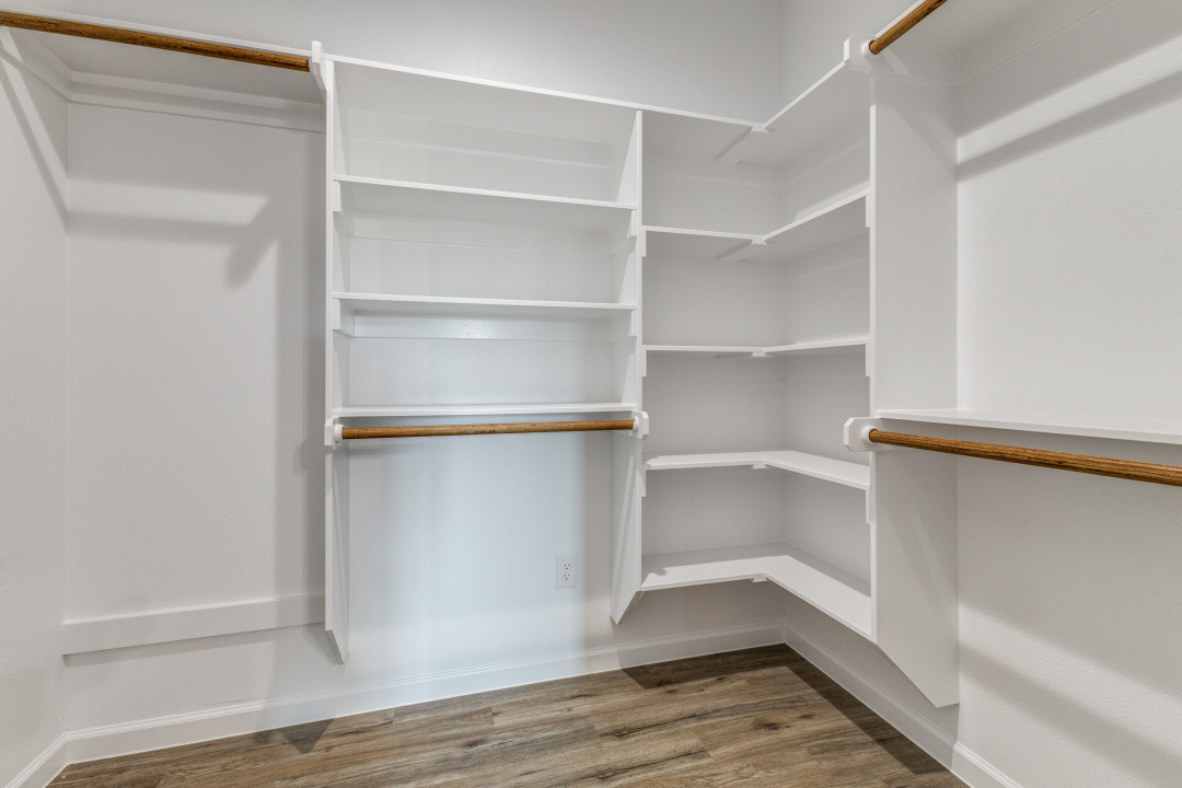 323_NMain_JPFindley_25-JR-015-230519